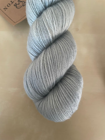 4ply / Fingering weight - Silver Gum