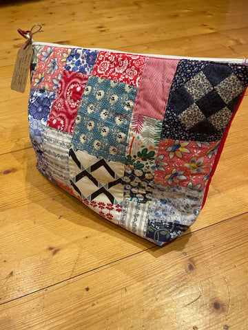 Patch it up project bag - red quilt zipped