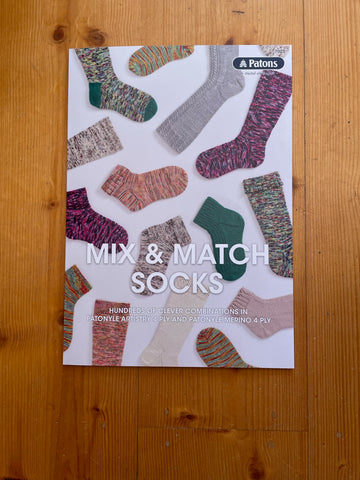 Mix & Match Socks 7023